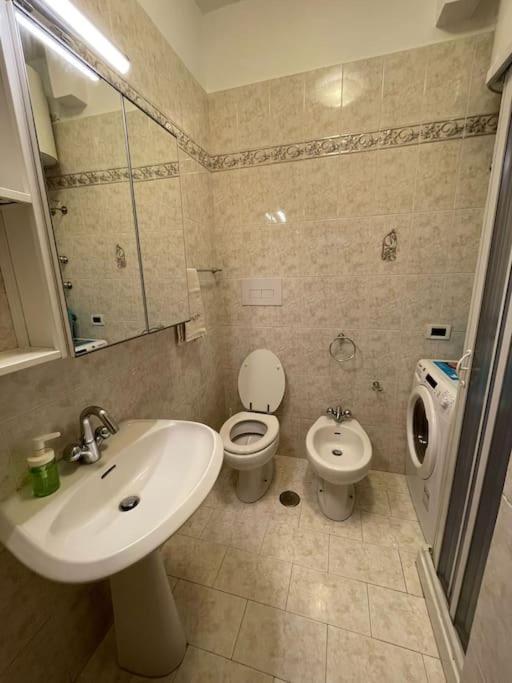 Appartamento 10 M Dal Mare Casa Da Zia Lena Maiori Exterior foto