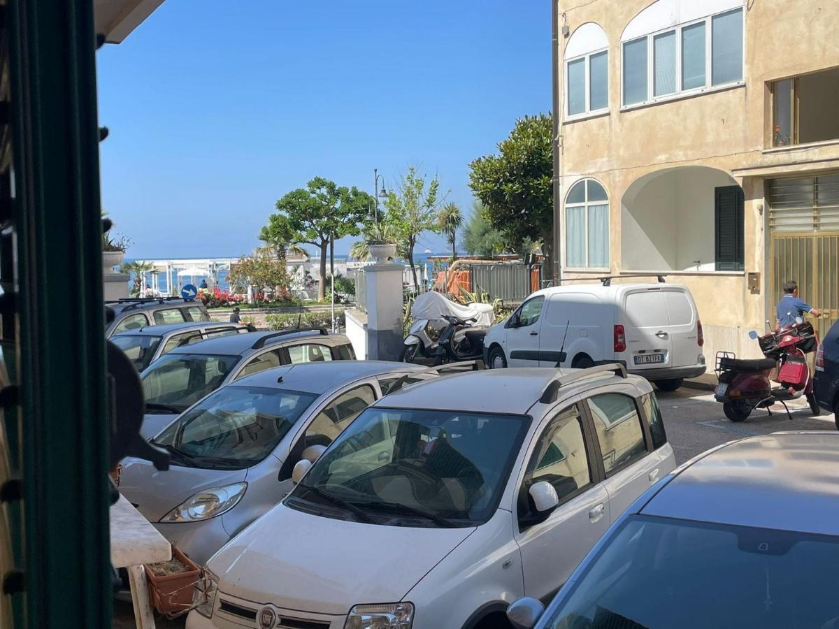 Appartamento 10 M Dal Mare Casa Da Zia Lena Maiori Exterior foto